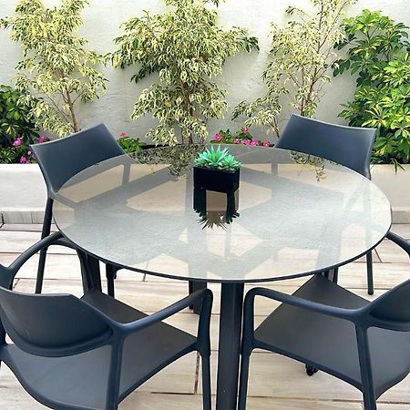 New! Renovated, Centrally Located, Private Entrance, Terrace Lägenhet Valencia Exteriör bild