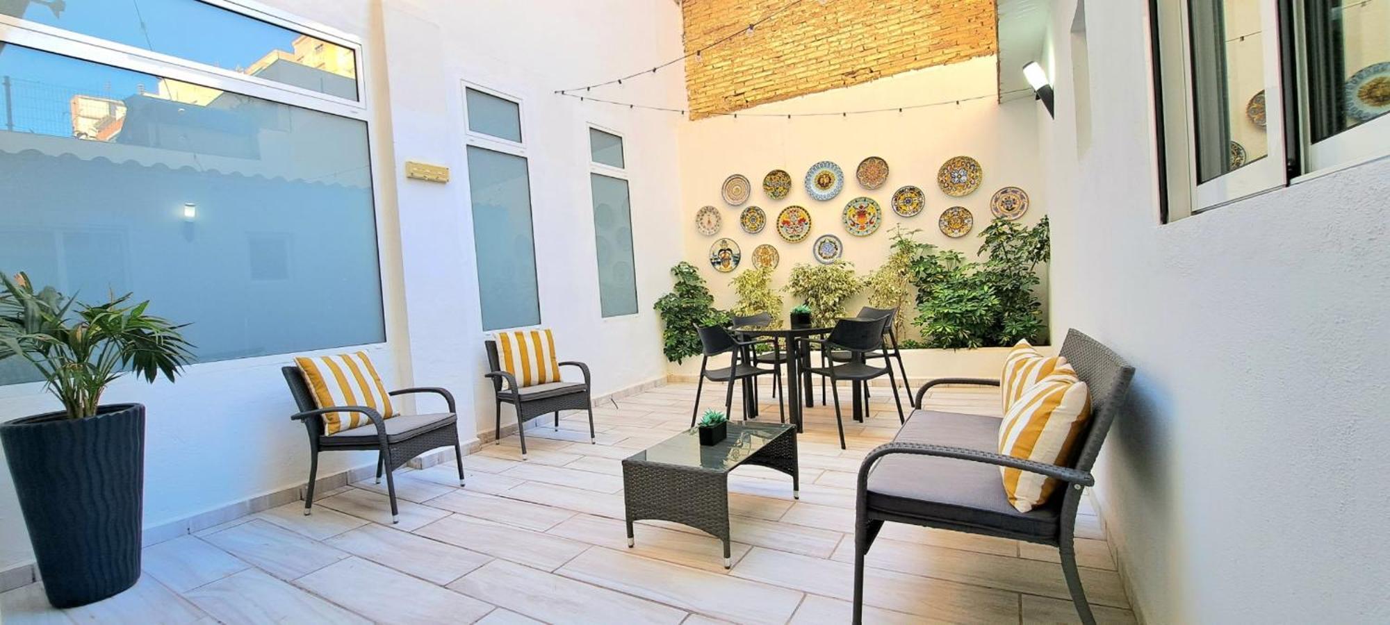 New! Renovated, Centrally Located, Private Entrance, Terrace Lägenhet Valencia Exteriör bild